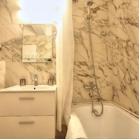 New Luxury Oasis Apartment *